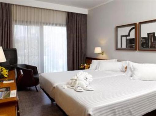 фото отеля Ciudad De Castelldefels Hotel