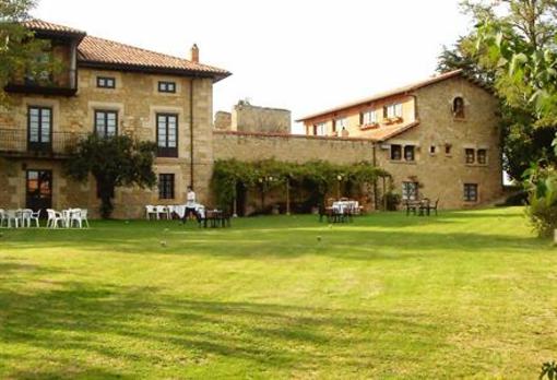 фото отеля Hotel Casona Torre de Quijas Reocin