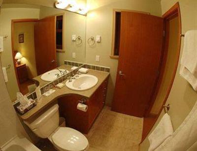 фото отеля Whistler Alpine Chalet Retreat & Wellness