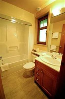 фото отеля Whistler Alpine Chalet Retreat & Wellness