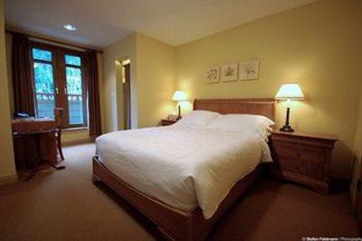 фото отеля Whistler Alpine Chalet Retreat & Wellness