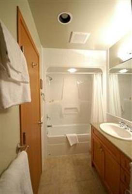 фото отеля Whistler Alpine Chalet Retreat & Wellness