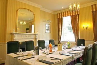 фото отеля Brook Beverley Arms Hotel
