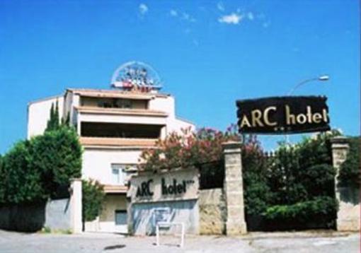 фото отеля Arc Hotel