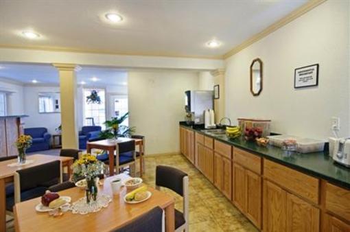 фото отеля Americas Best Value Inn Pendleton