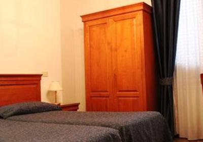 фото отеля Hotel Napoleon Pontremoli