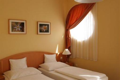 фото отеля Hotel Korona Szeged