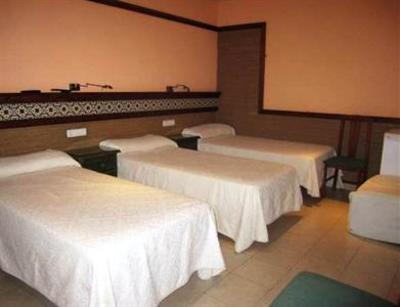 фото отеля Hostal La Conilena Conil de la Frontera