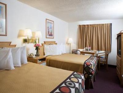 фото отеля Super 8 Santa Fe
