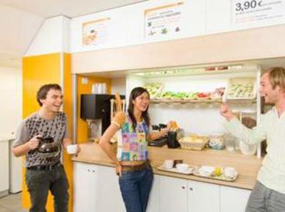 фото отеля HotelF1 Dijon Nord