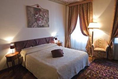 фото отеля Palazzo Finati