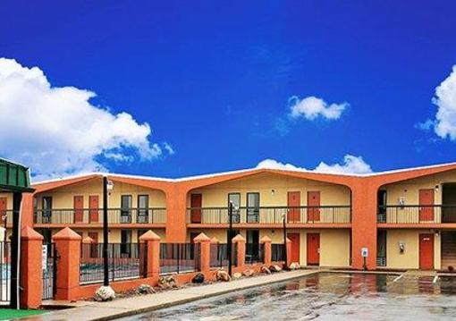фото отеля Quality Inn Northwest