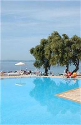фото отеля Nissaki Beach Hotel