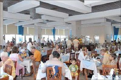 фото отеля Nissaki Beach Hotel