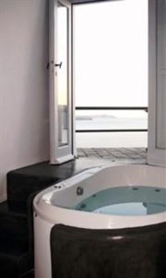 фото отеля White Pearl Grand Villa