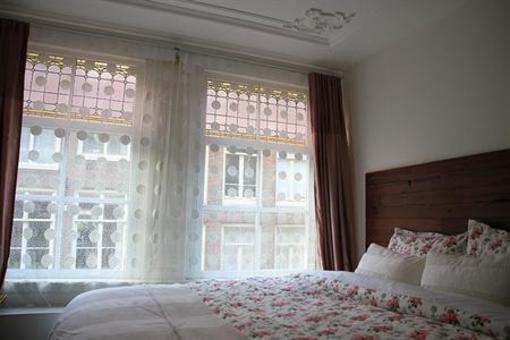 фото отеля Bed & Breakfast The 9 Streets