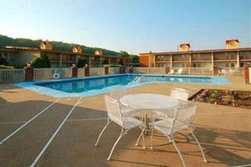 фото отеля Econo Lodge Dalton