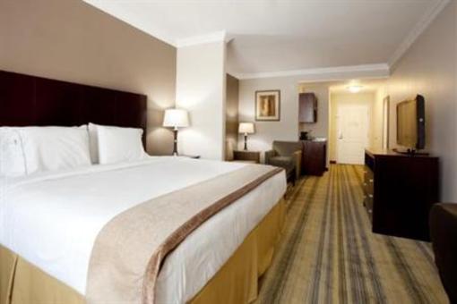 фото отеля Holiday Inn Express Hotel & Suites Galliano