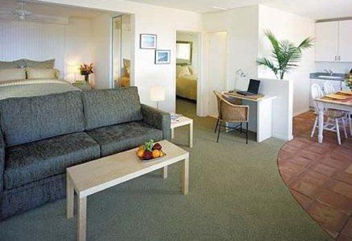 фото отеля Sea View Inn at the Beach