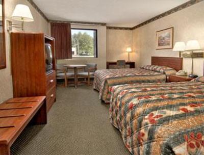 фото отеля Super 8 Motel Raleigh North East