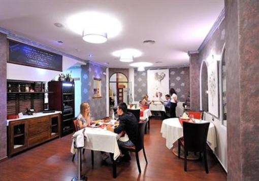 фото отеля Atrium Hotel & Restaurant