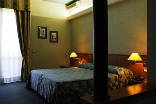фото отеля Hotel Europa Rosate