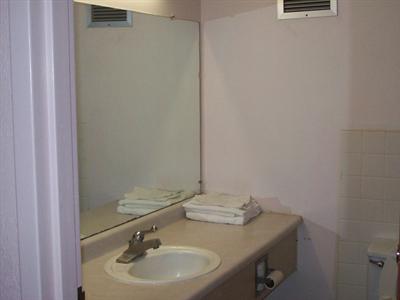 фото отеля Red Carpet Inn & Suites Lima (Ohio)