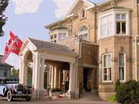 Perth Manor Boutique Hotel