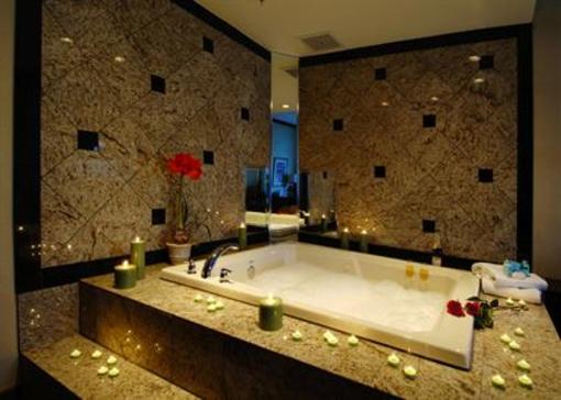 фото отеля BEST WESTERN Monroe Inn & Suites