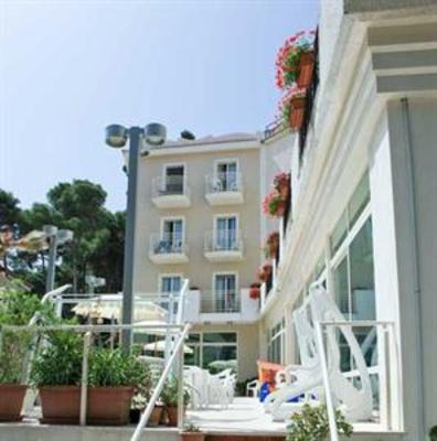 фото отеля Hotel Garden Vico del Gargano
