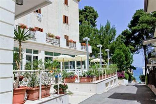 фото отеля Hotel Garden Vico del Gargano