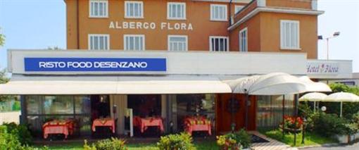 фото отеля Flora Hotel Desenzano del Garda