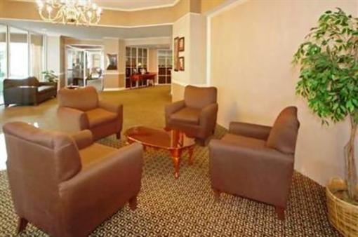 фото отеля Super 8 Dahlonega