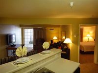 River Oaks Apartments & Suites