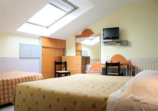 фото отеля Hotel Mazzini