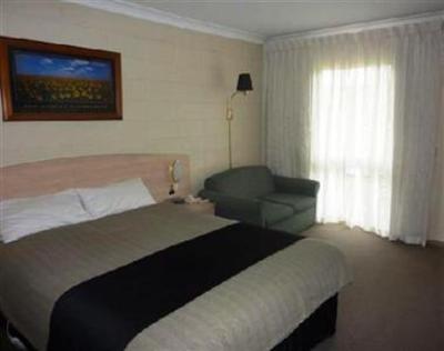 фото отеля Cootamundra Gardens Motor Inn