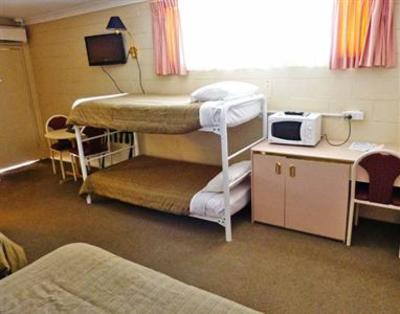 фото отеля Cootamundra Gardens Motor Inn