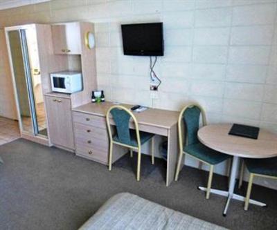 фото отеля Cootamundra Gardens Motor Inn