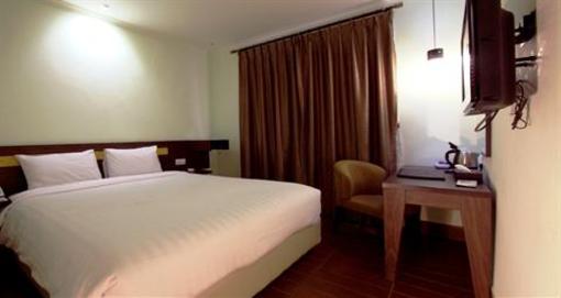 фото отеля Dafam Hotel Cilacap