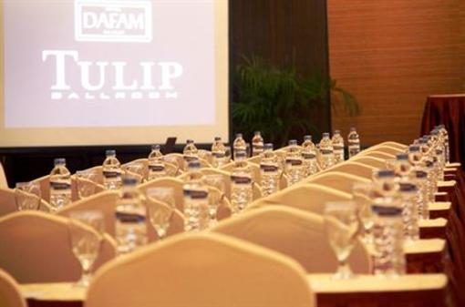 фото отеля Dafam Hotel Cilacap
