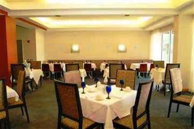 фото отеля Days Inn West Palm Beach - Airport North