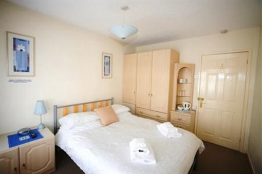 фото отеля James Guest House