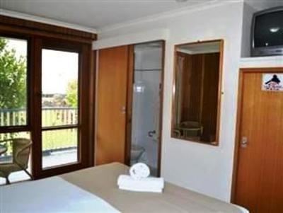 фото отеля Point Lonsdale Guesthouse Hotel