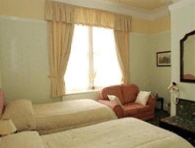 фото отеля Crescent Guest House Newport (Wales)