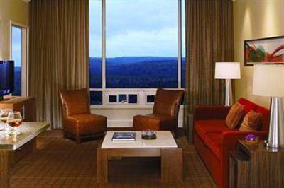 фото отеля Great Cedar Hotel