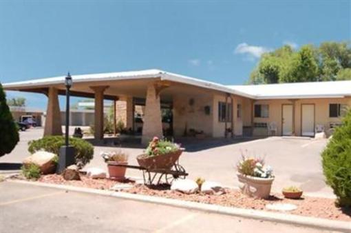фото отеля Baymont Inn & Suites Cortez