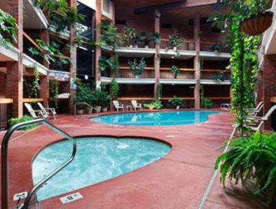 фото отеля Baymont Inn & Suites Cortez