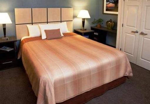фото отеля Candlewood Suites Parsippany - Morris Plains