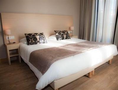 фото отеля Logis Hotel De Londres Menton