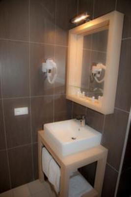 фото отеля Logis Hotel De Londres Menton